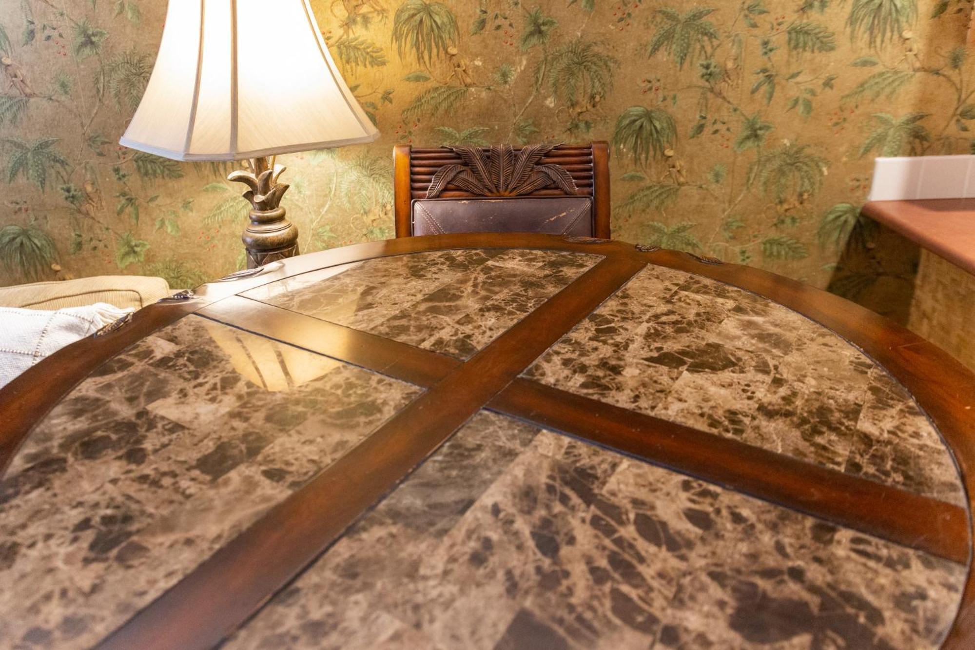 Lotus Suite, 1 Bedroom, Sleeps 4, Pool & Bbq, Pre-Renovation Summer Sale Kihei Luaran gambar