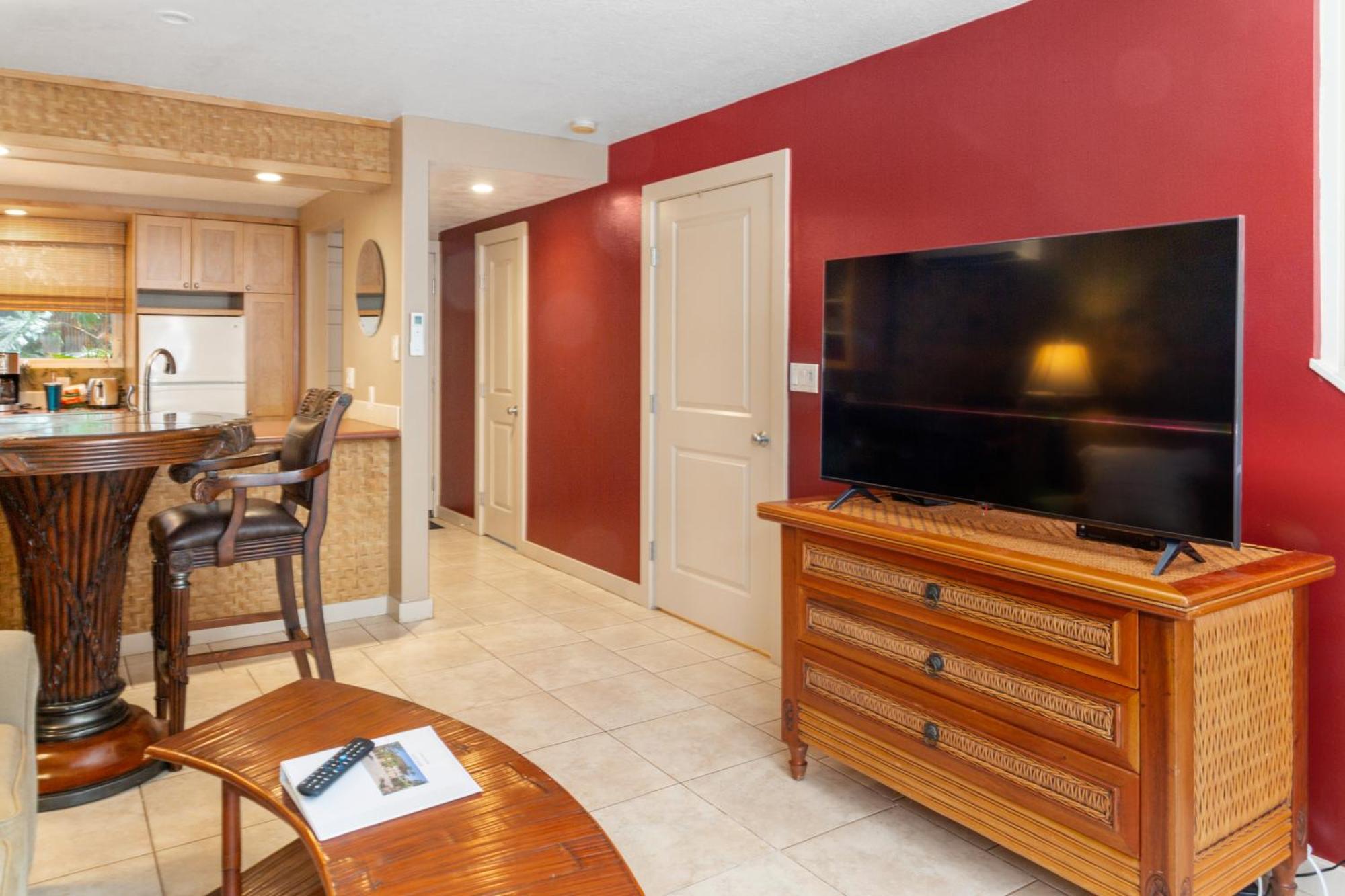 Lotus Suite, 1 Bedroom, Sleeps 4, Pool & Bbq, Pre-Renovation Summer Sale Kihei Luaran gambar